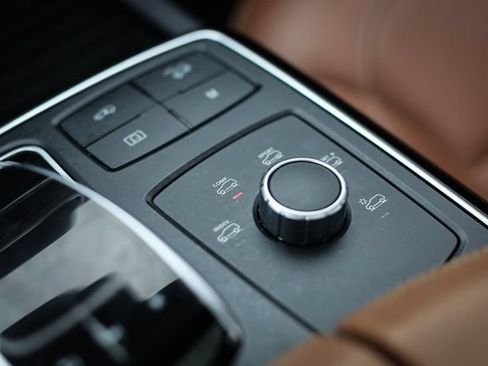 Used 2018 Mercedes-Benz GLE 43 AMG 4MATIC Coupe image 47