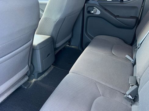 Used 2015 Nissan Frontier SV w/ SV Value Truck Package image 13