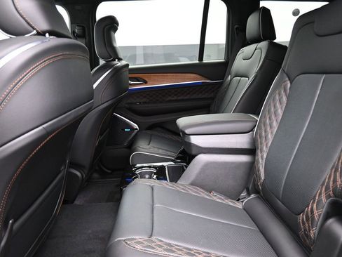 New 2025 Jeep Grand Cherokee L Summit image 14