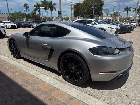 Used 2024 Porsche 718 Cayman GTS image 4