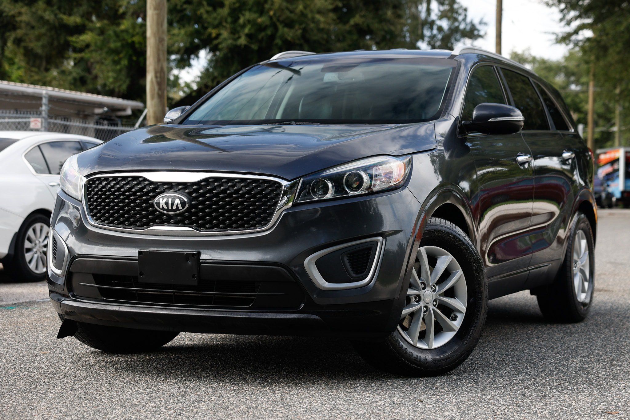 Used 2017 Kia Sorento AWD w/ LX Convenience Package image 1