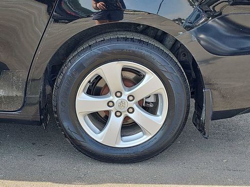 Used 2014 Toyota Sienna LE image 35