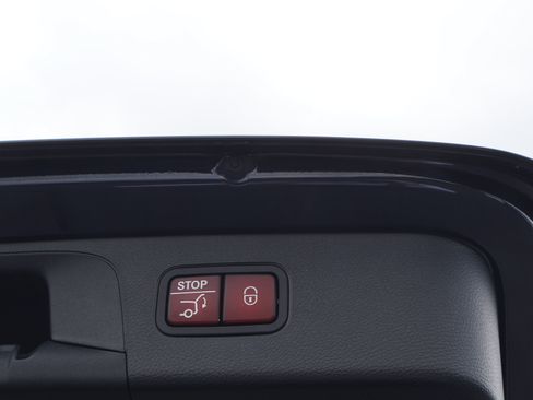 Used 2022 Mercedes-Benz GLC 300 image 22