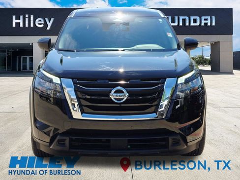 Used 2025 Nissan Pathfinder S FWD image 6