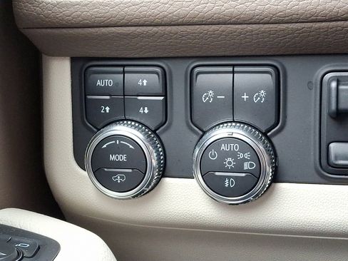 Used 2023 GMC Yukon Denali w/ Max Trailering Package image 28