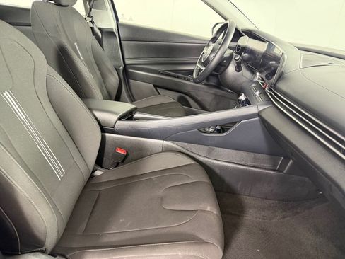Used 2023 Hyundai Elantra SEL w/ Convenience Package FWD image 24