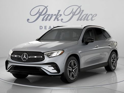 Certified 2025 Mercedes-Benz GLC 300 4MATIC w/ AMG Line image 38