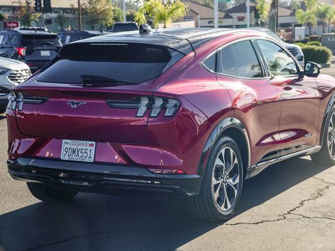 Used 2022 Ford Mustang Mach-E Premium image 5