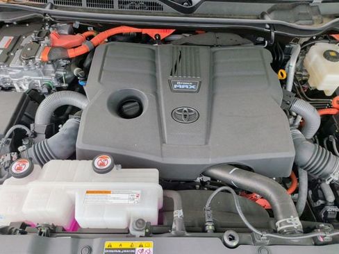 New 2025 Toyota Tundra Platinum AWD/4WD image 35