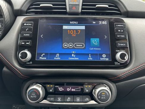 Used 2024 Nissan Versa SR image 10