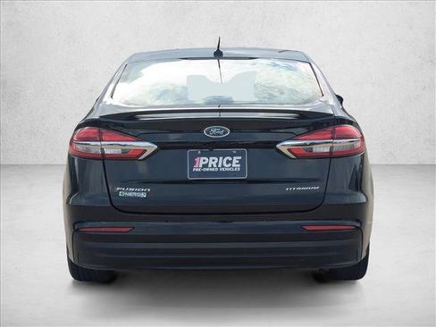 Used 2019 Ford Fusion Energi Titanium FWD image 6