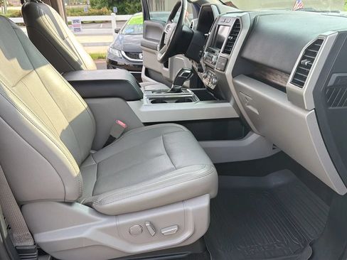 Used 2018 Ford F150 Lariat w/ Equipment Group 502A Luxury AWD/4WD image 29
