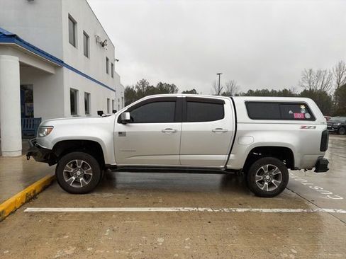 Used 2017 Chevrolet Colorado Z71 image 3