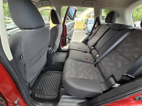 Used 2016 Nissan Rogue SV AWD/4WD image 15