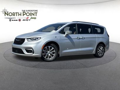Certified 2024 Chrysler Pacifica Pinnacle