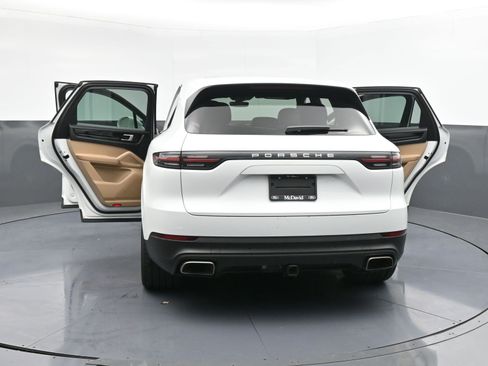 Used 2022 Porsche Cayenne image 47