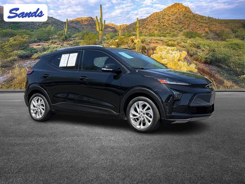 Used 2023 Chevrolet Bolt EUV LT w/ Driver Confidence Package image 1