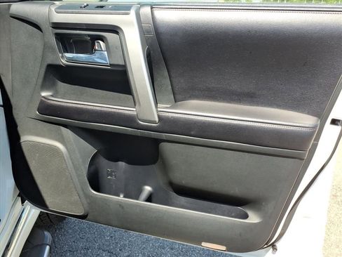 Used 2017 Toyota 4Runner Limited AWD/4WD image 11