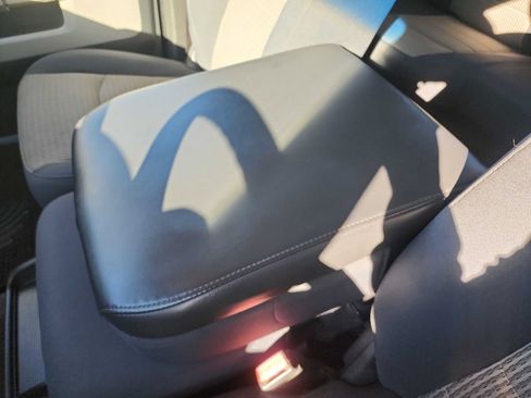 Used 2010 Dodge Ram 2500 Truck SLT image 26