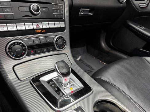 Used 2019 Mercedes-Benz SLC 300 w/ Premium Package image 36