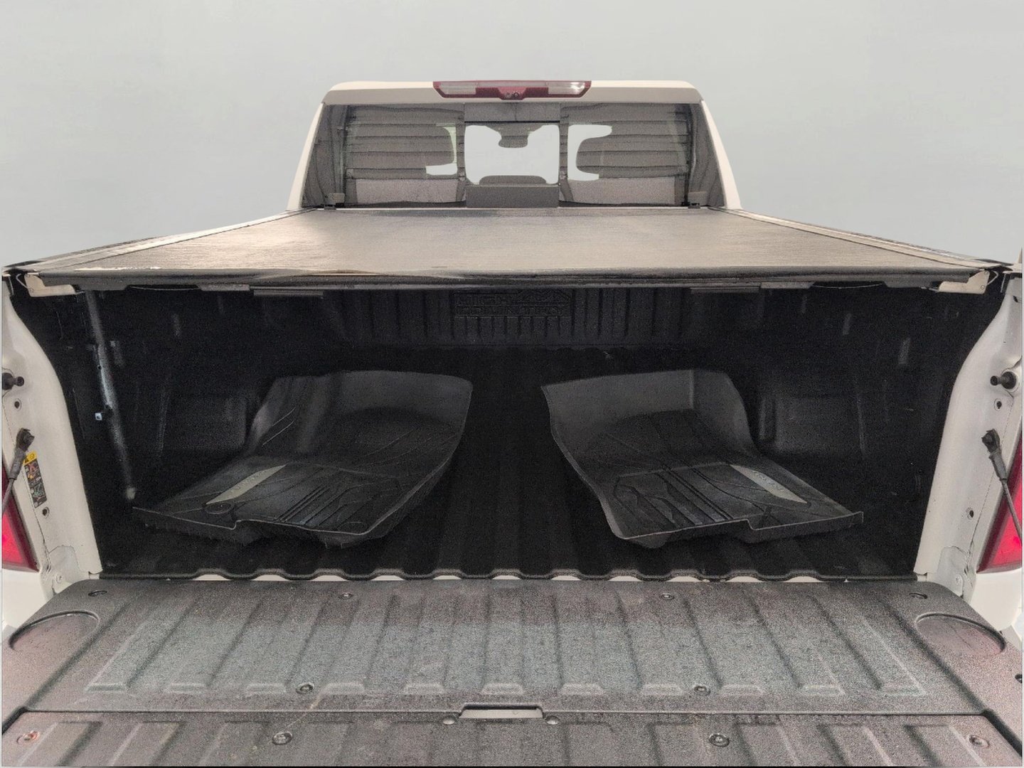Certified 2024 Chevrolet Silverado 1500 High Country w/ High Country Premium Package AWD/4WD image 15