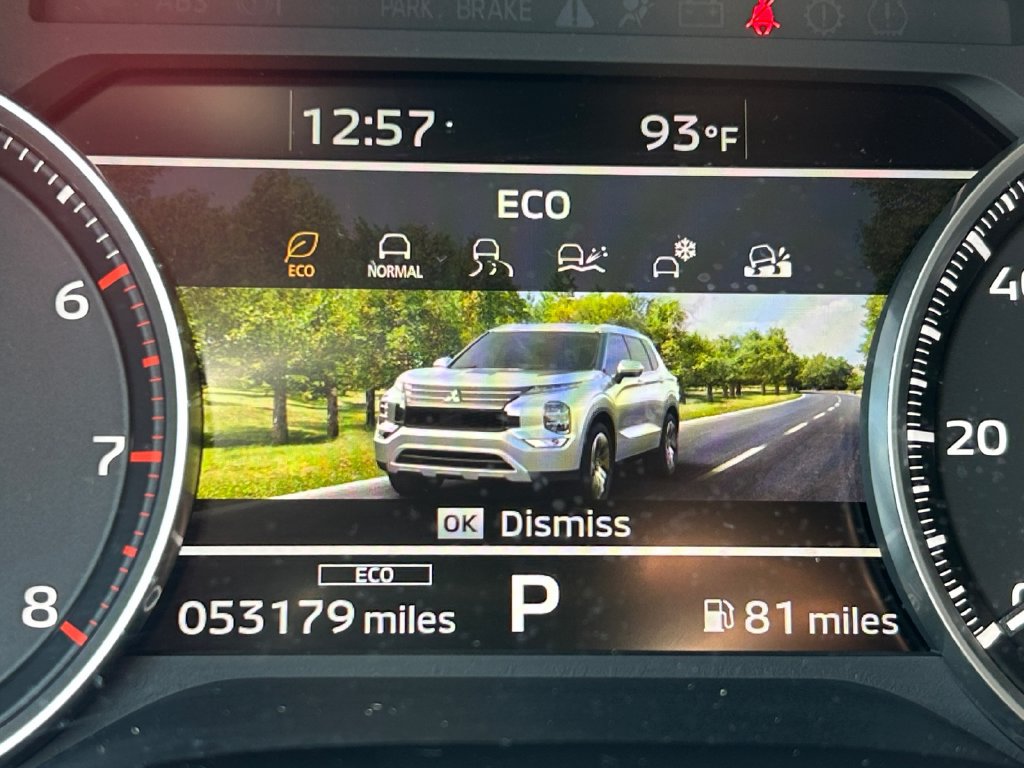 Used 2024 Mitsubishi Outlander SE Black Edition AWD/4WD image 34