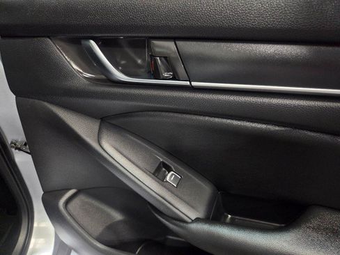 Used 2020 Honda Accord LX image 33