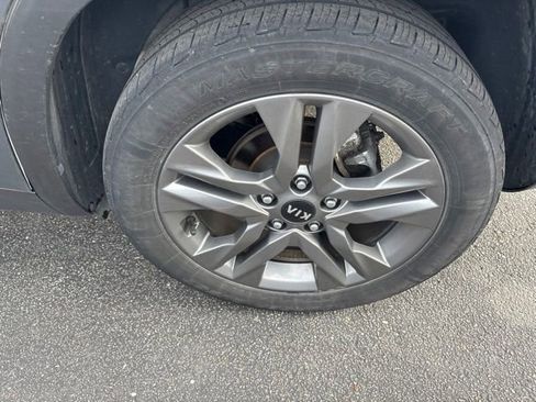 Used 2021 Kia Seltos S FWD image 23