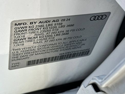 Used 2025 Audi Q3 2.0T Premium AWD/4WD image 32