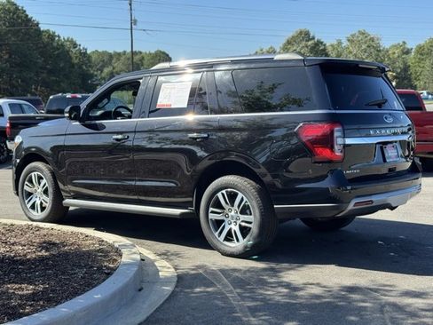 Used 2024 Ford Expedition Limited image 8