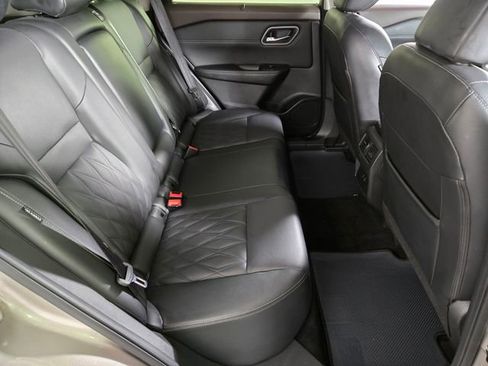 Used 2023 Nissan Rogue Platinum image 19