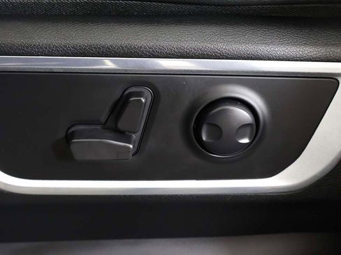 Used 2024 RAM 1500 Laramie image 32