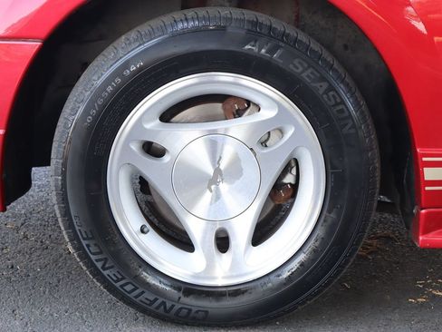Used 1999 Ford Mustang Convertible RWD image 31