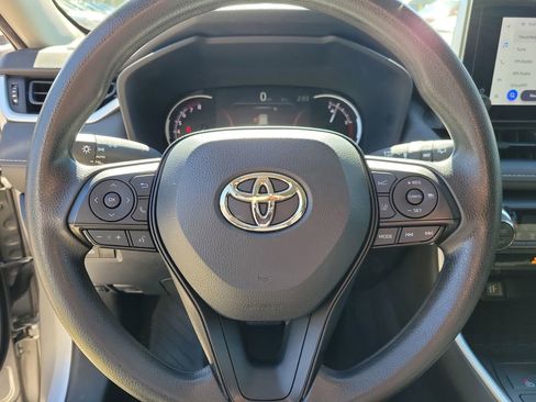 Used 2024 Toyota RAV4 XLE image 18