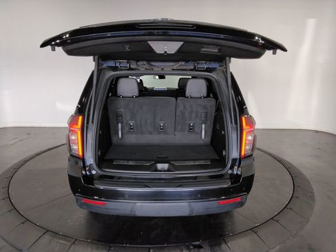 Used 2023 Chevrolet Tahoe Z71 w/ Max Trailering Package AWD/4WD image 9