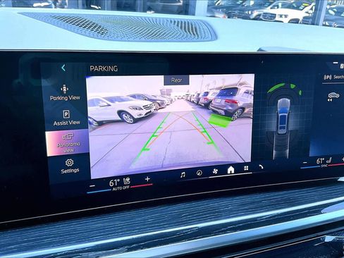 Used 2025 BMW X7 xDrive40i w/ M Sport Package image 26