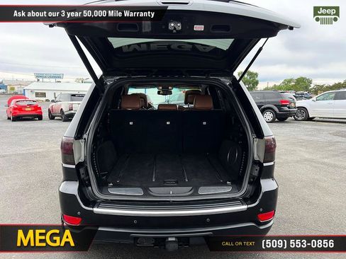 Used 2013 Jeep Grand Cherokee Overland w/ Advance Technology Group AWD/4WD image 16