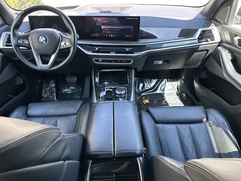 Used 2025 BMW X5 xDrive50e AWD/4WD image 18