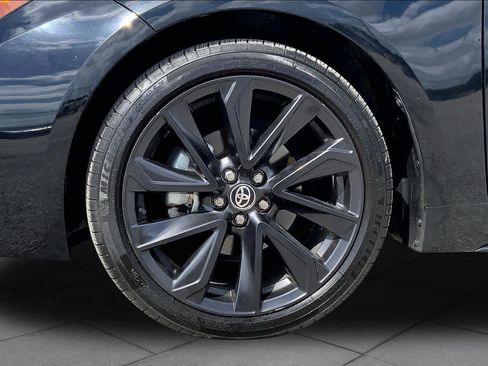 Used 2025 Toyota Corolla SE FWD image 11