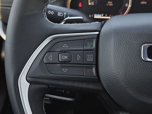 New 2025 Jeep Grand Cherokee Laredo image 14