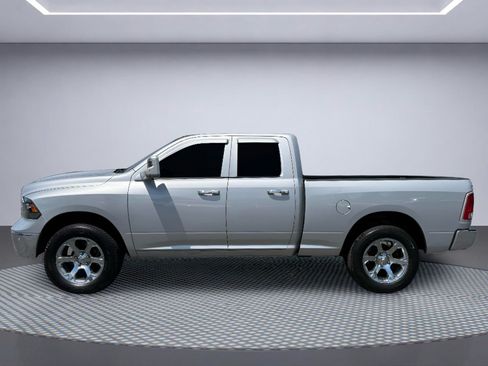 Used 2015 RAM 1500 Laramie w/ Convenience Group AWD/4WD image 3