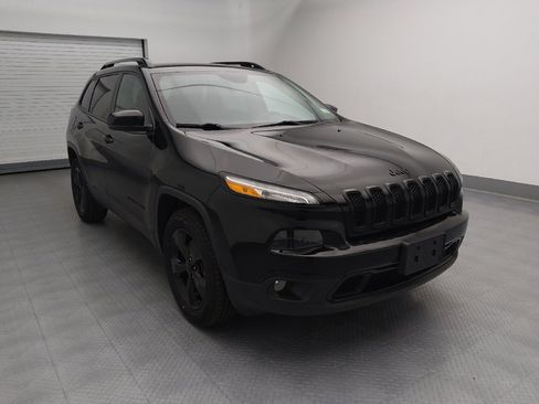 Used 2018 Jeep Cherokee Limited w/ High Altitude Package image 13