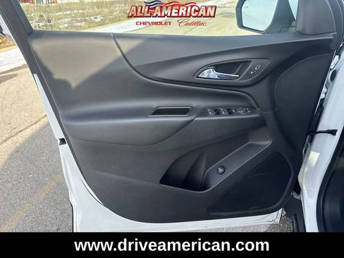 Used 2023 Chevrolet Equinox LT image 21