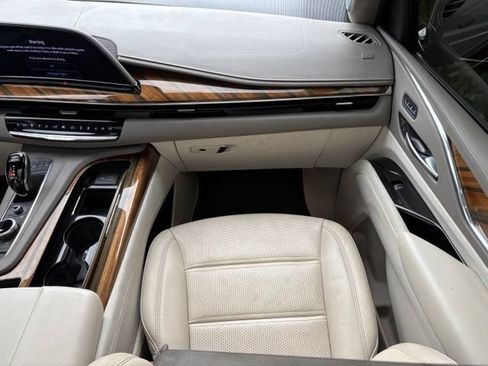 Certified 2024 Cadillac Escalade Sport Platinum w/ LPO, ONYX Package AWD/4WD image 26