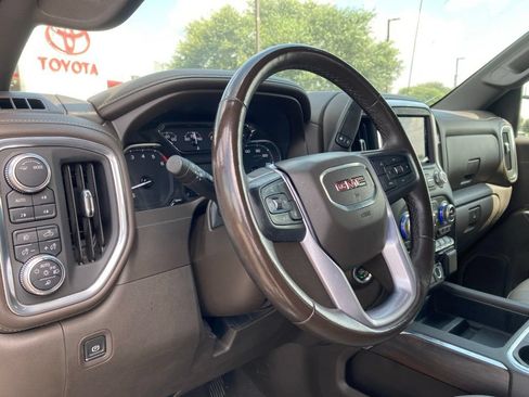 Used 2021 GMC Sierra 1500 SLT AWD/4WD image 9
