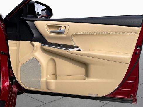 Used 2015 Toyota Camry XLE FWD image 21