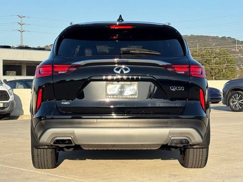 Certified 2023 INFINITI QX50 Luxe AWD/4WD image 5