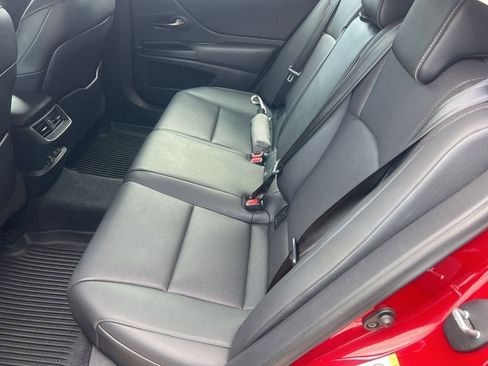 Used 2019 Lexus ES 350 w/ Premium Package FWD image 5