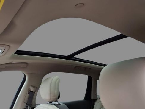 New 2025 Lincoln Nautilus Reserve w/ Jet Appearance Package image 18