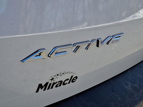 Used 2025 Ford Escape Active AWD/4WD image 30